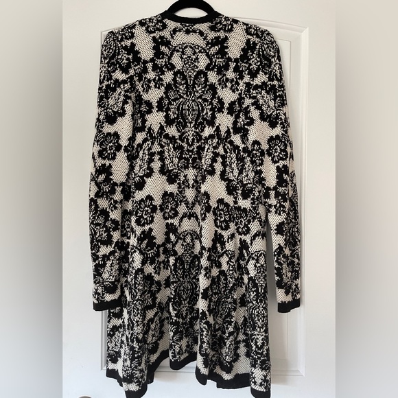 Women’s cardigan in excellent condition - Picture 3 of 4